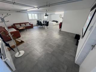 Möblierte Studiowohnung 65 m2 Wohnfläche mit Kostenlosen Endreinigung - - 1