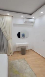 Adegbaju's Principal 4bedroom duplex standalone apartment - Araromi - 1