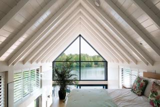 The Boathouse - Romantic Glass Lodge - Hot Tub - 0