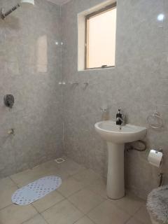 Charming & Serene 2BR Apartment - Nairobi - 9