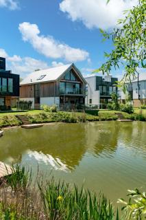 Mirrors Edge - Hot Tub Spa & Dog-Friendly Stay - Somerford Keynes - 0