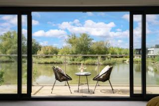 Mirrors Edge - Hot Tub Spa & Dog-Friendly Stay - Somerford Keynes - 2