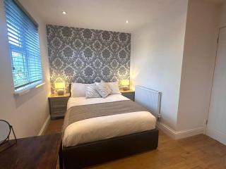 Executive 1bd 1st floor flat - Caerleon - 4