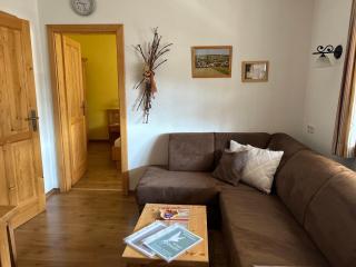 Weingut - Gästezimmer zum Schwalbennest - Herrnbaumgarten - 9