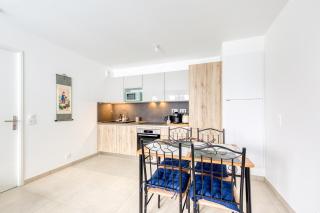 Propriété Privée Neuve 2025 - Parking Privé Gratuit - 10mn Paris RER D - Lit 160X200 - Tout équipé - De 1 à 4 pers - Near Paris Brand New Apart with Secure Parking - 5