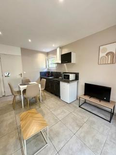 T2 climatisé à 10 min des plages - 7