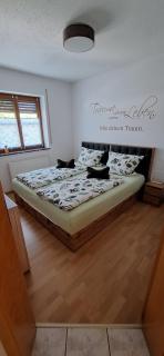 Ferienwohnung in Bayern, Ruhe, Natur und Gemütlichkeit - Lorenzenberg - 3