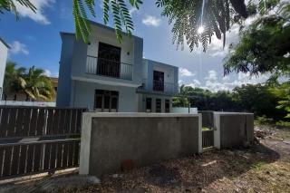 Peaceful Calodyne Stay with Pool - Calodyne - 0