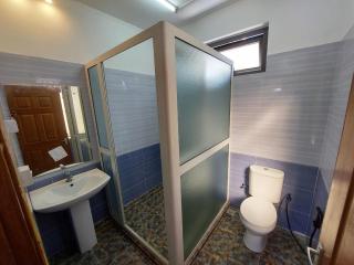 Peaceful Calodyne Stay with Pool - Calodyne - 7