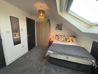 Home from Home - Cityside 4 bed - Belfast - 7