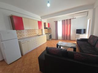 Charming Tirana Apartment - Tirana - 0