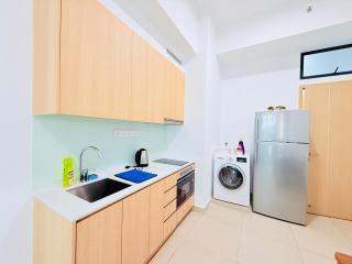smart stay the luxe colony by cozy white - 1
