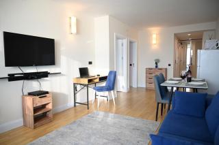 2BR Panorama Flat Seafront Roomy - 0