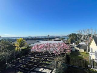 Birkenhead Pt -Seaview 3Bed3Bath - Auckland - 0