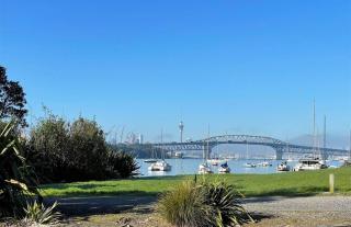 Birkenhead Pt -Seaview 3Bed3Bath - Auckland - 4