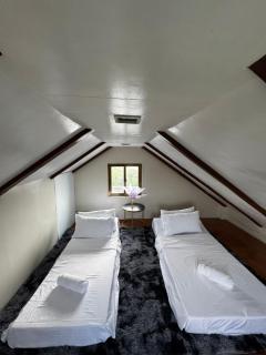 Bryans Farmstead - Basco - 3