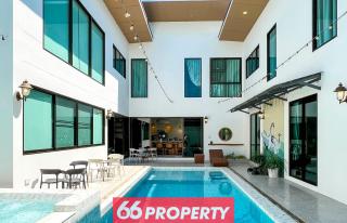 Luxury Pool Villa with Jacuzzi & Pool Table - 2