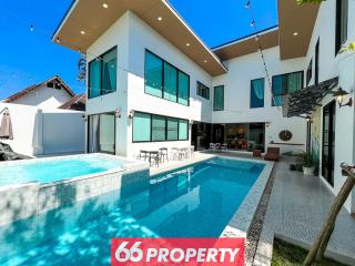 Luxury Pool Villa with Jacuzzi & Pool Table - 9