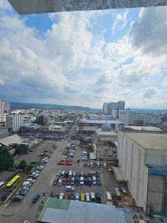 Stunning View w Pool & Gym Near Church& Ayala Mall - Pontud - 7