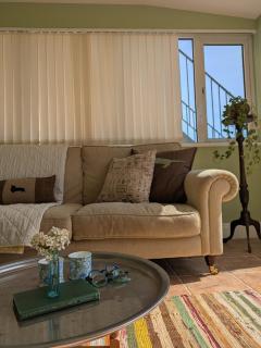 Quiet Seaside Getaway - 7