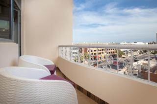 Large 2-bedroom apartment - 1