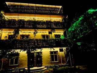 "Black Mountain" Guest House - 1