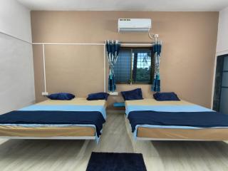 Krishna Garden and Resort - - 8