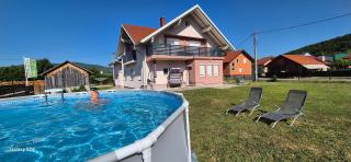 Apartman Swans - Otočac - 0