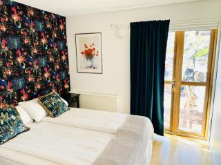 Hotell Bistro Port Sud - Skärhamn - 7