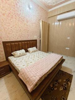 Hare Krishna Homestay - 4