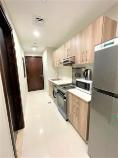 Luxury Studio Pool & Gym Access in Dubai Sports City - 9