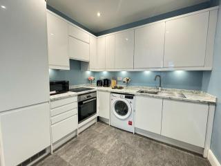 Luxurious & Spacious 2BR APR in Earls Court! - Londra - 8