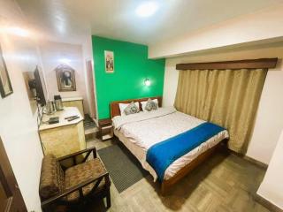 Darjeeling Palace is 500 meters from Mall Road with the Best facilities - Darjeeling - 0