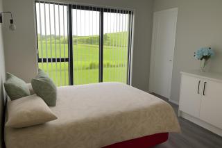 Modern One Bedroom Unit with Private Entrance Near Hunua Falls - Hunua - 0