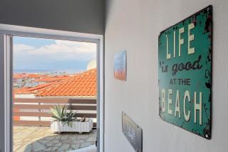 Rona Vista Suites cozy veranda - Polychrono - 7