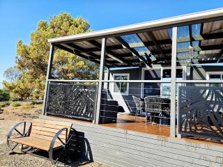 Cottage by the Lake - Pet Friendly - Waranga - 4