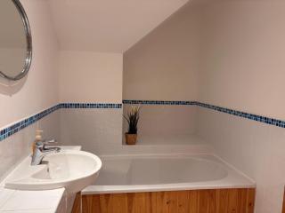 Spacious two bedroom home. Easy stroll from Kenmare town - Kenmare - 2