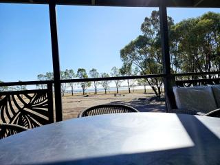 Cottage by the Lake - Pet Friendly - Waranga - 6
