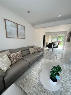 Stylish 2 Bedroom House Wembley - Londra - 4