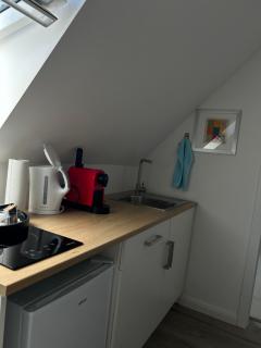 Zimmer mit Küche und Bad - 9