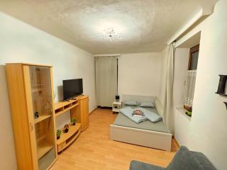 Budget Apartment Innsbruck I 24h self-check-in - Innsbruck - 0
