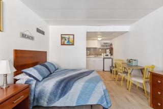 313 E Glenwood Ave, Unit 205 - Wildwood - 1