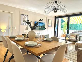 HyggeLiving - DELUXE - 90qm - Balkon - Gartenblick - 55 Zoll TV - Boxspringbetten - Hunde - Kinder - Fahrradkeller - Bad Harzburg - 2