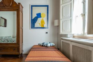 Warm Walls - The Mini Apartment - 9