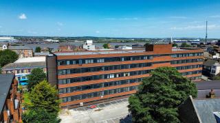 Modern & Stylish 2-Bedroom Flat in Trinity Point - Kent - 7
