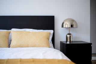 Modern & Stylish 2-Bedroom Flat in Trinity Point - Kent - 4