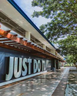 Bright & Cozy High-Rise Condo - Pulong Cacawate - 7