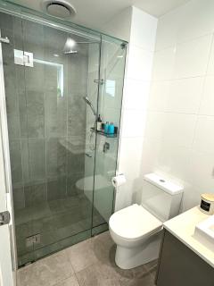 2bedroom 2bath in Garden city - Brisbane - 3