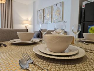 Cozy 1 BHK with Scenic Views - Abu Dhabi - 3