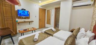 Hotel Nova Venus - Rajkot - 5